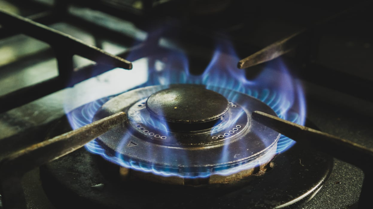 The Silent Killer in Your Kitchen: How Gas Stove Pollution Is More Hazardous Than Secondhand Smoke